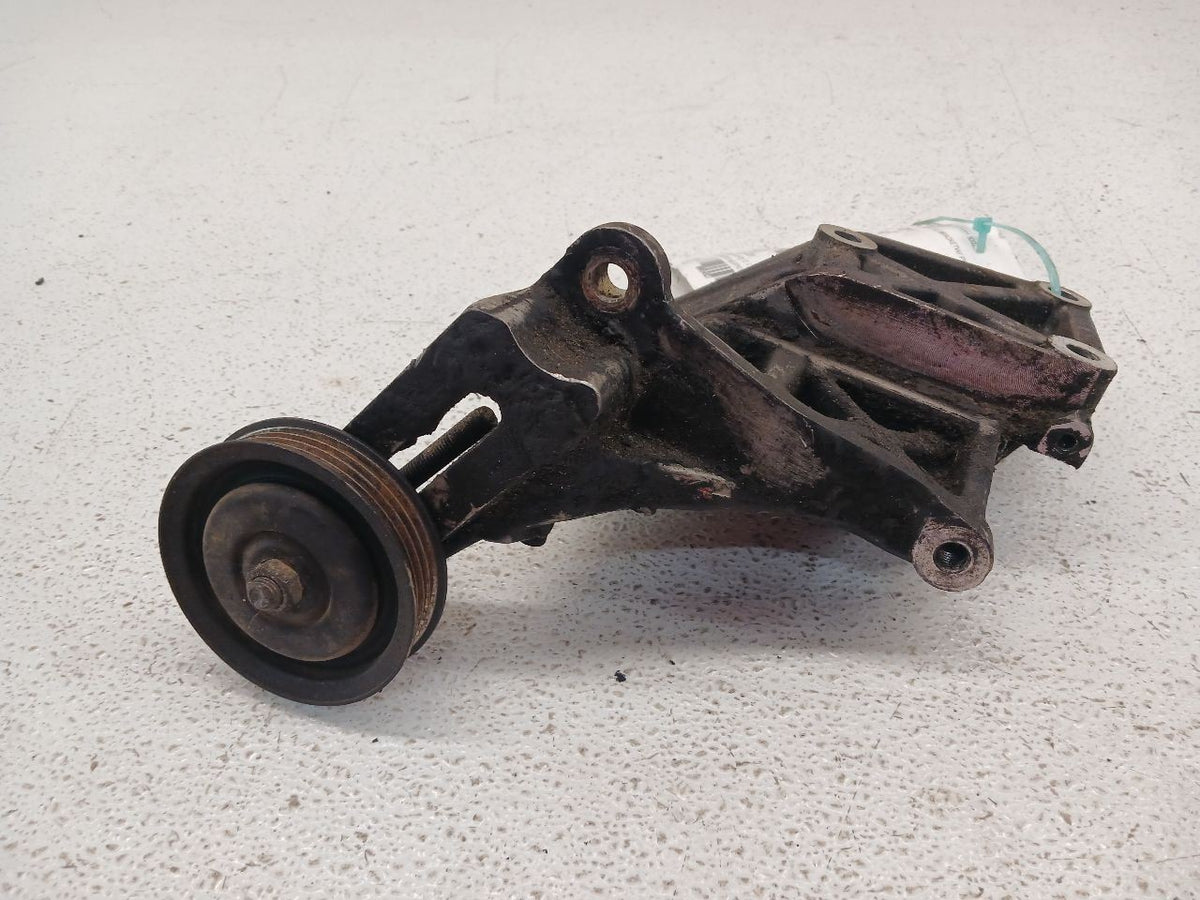 COMPRESSOR MOUNTING BRACKETW/ PULLEY