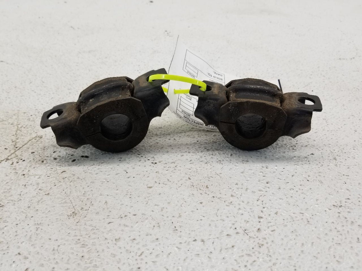 REAR BRACKETS/BUSHINGS X2