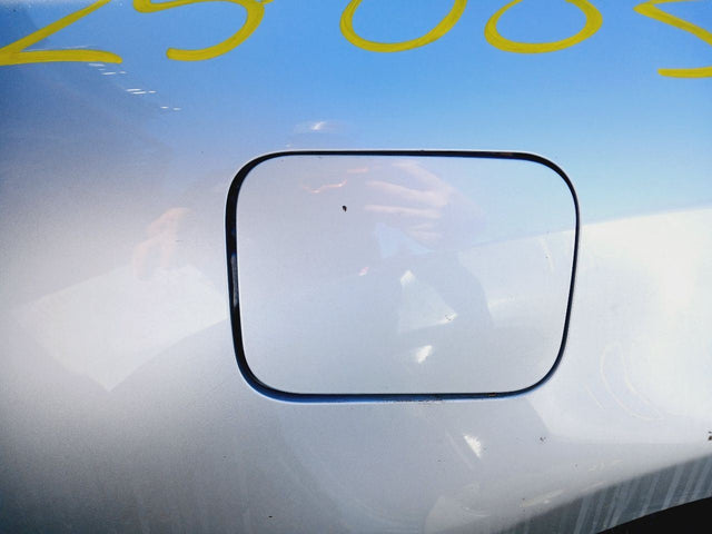 SDN- FUEL FILLER DOOR - SILVER(K23)