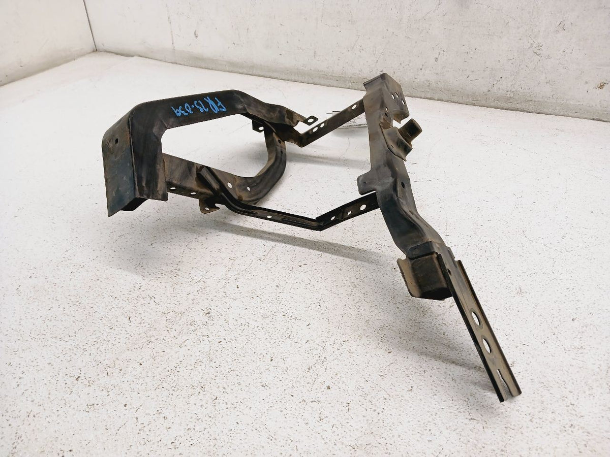 F/R HEADLAMP BRACKET