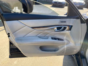 F/L DOOR TRIM PANEL- GREY(W)