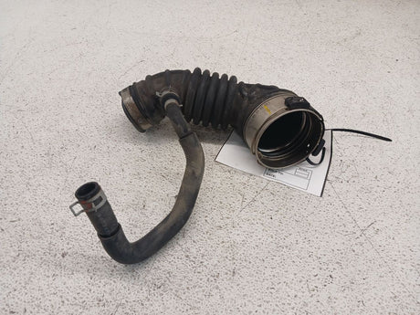 F/R AIR DUCT TUBE TO THROTTLE