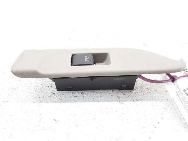SDN- R/L DOOR WINDOW SWITCH-BLACK(G)