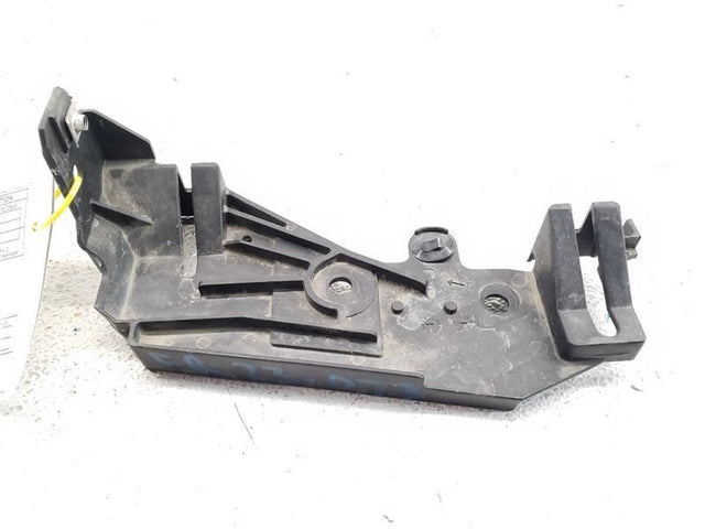 SDN- F/R HEADLAMP BRACKET